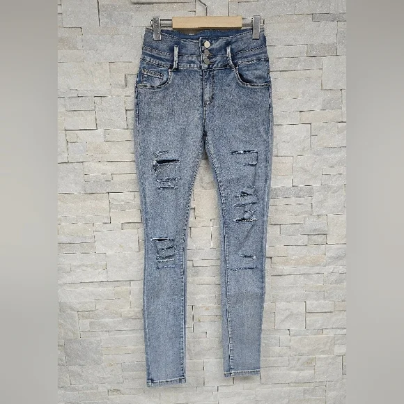 ๐ US SIZE 8 jeans bundles:Women's Jean Collection - Blue, Black, Gray - Picture 10 of 16